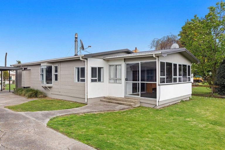 Photo of property in 24 Tawa Street, Edgecumbe, 3120