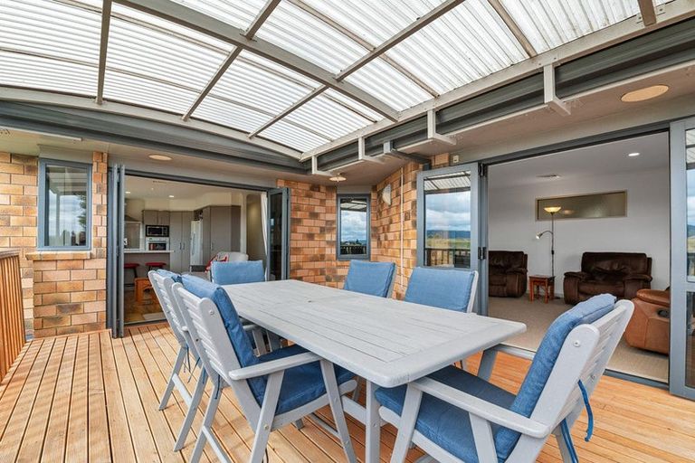 Photo of property in 9 Devoy Drive, Owhata, Rotorua, 3010