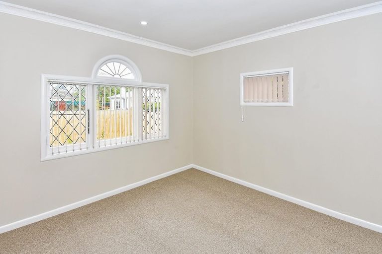 Photo of property in 79c Russell Road, Manurewa, Auckland, 2102