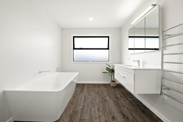 Photo of property in 9 Tate Crescent, Green Island, Dunedin, 9018