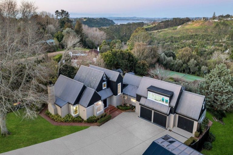 Photo of property in 281 Point View Drive, Shamrock Park, Auckland, 2016