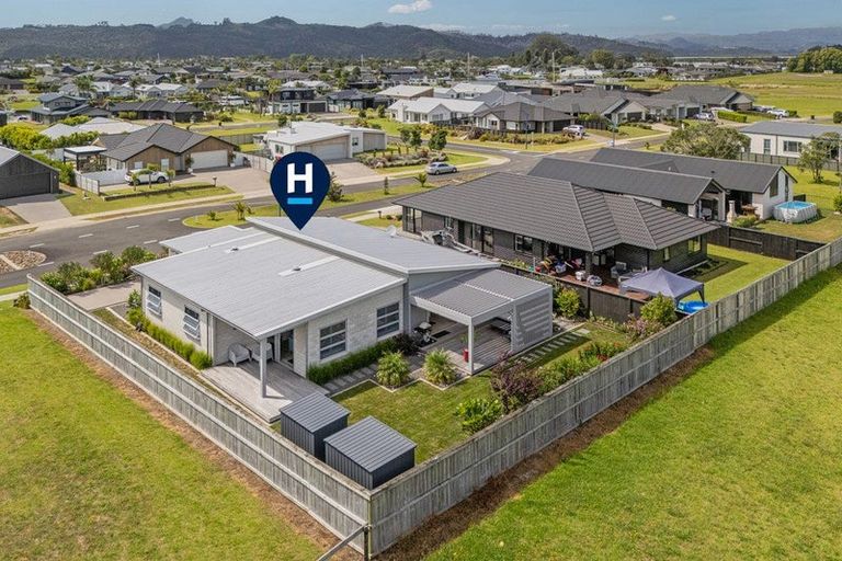 Photo of property in 8 Onerere Drive, Whitianga, 3510