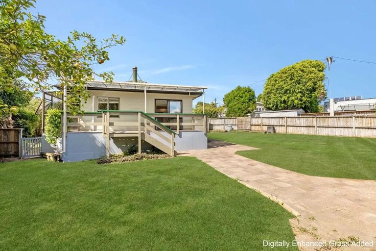 Photo of property in 354 Royal Road, Massey, Auckland, 0614