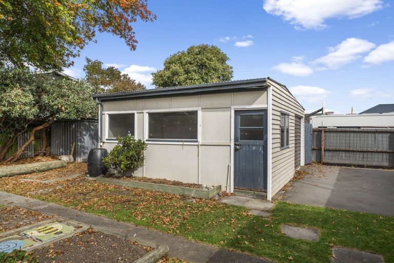 Photo of property in 112 Smith Street, Woolston, Christchurch, 8062