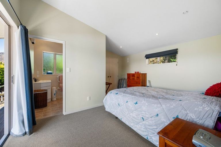 Photo of property in 24 Sutherland Road, Omarama, 9412