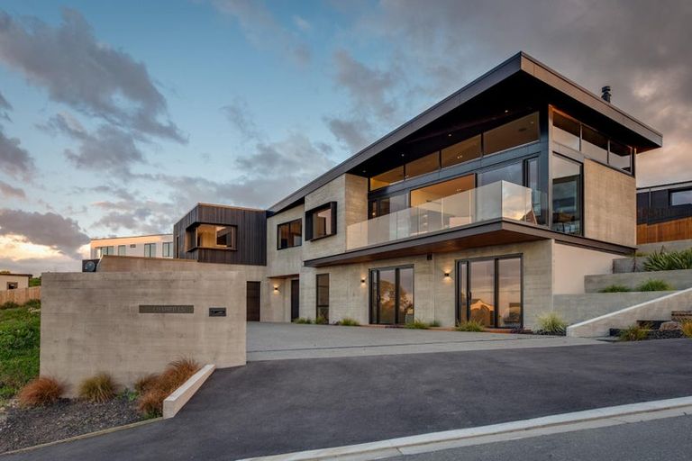 Photo of property in 5 Loader Lane, Clifton, Christchurch, 8081