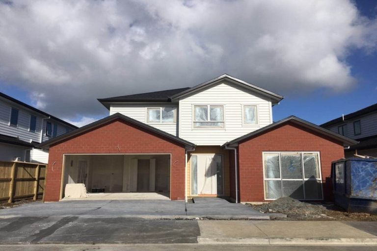 Photo of property in 6 Rauaruhe Road, Karaka, Papakura, 2113