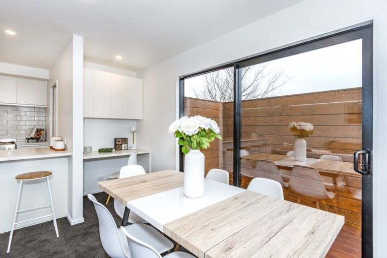 Photo of property in 1/3 Provincial Road, Halswell, Christchurch, 8025