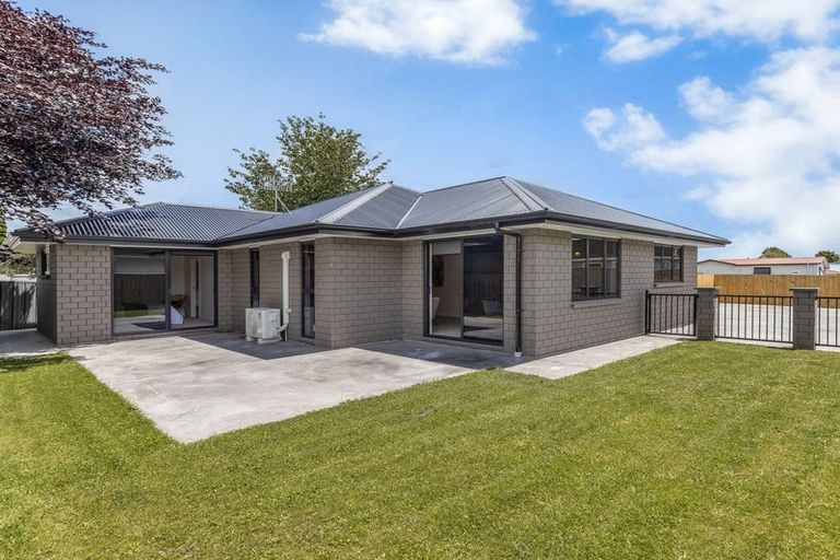 Photo of property in 16a Saint Annes Street, Levin, 5510