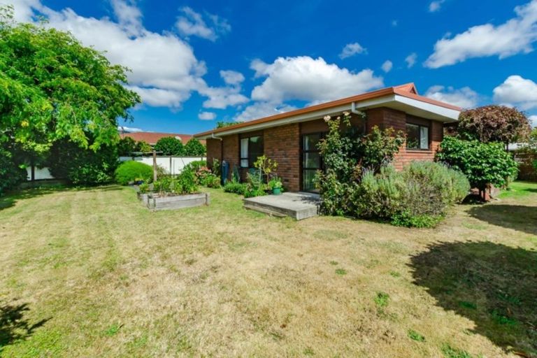Photo of property in 9 Awanui Drive, Waikanae, 5036