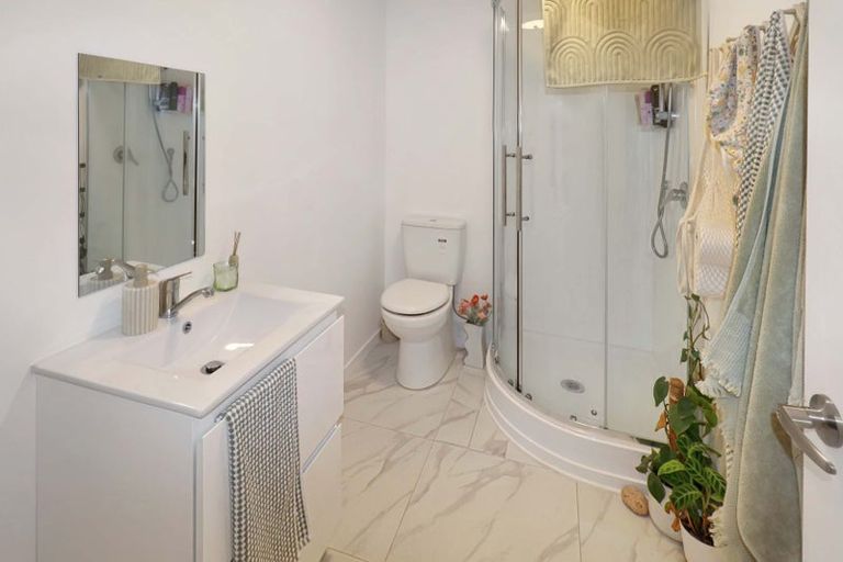 Photo of property in 10 Rondane Place, Tirohanga, Lower Hutt, 5010