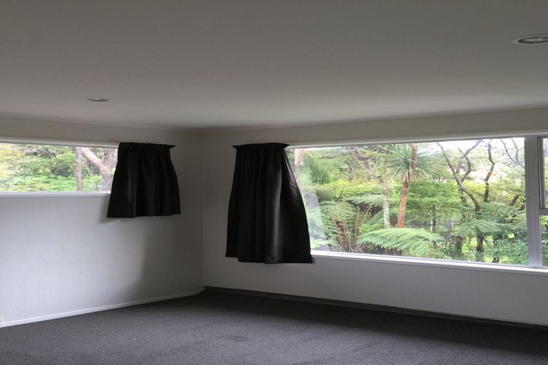 Photo of property in 4 Stallard Place, Glen Eden, Auckland, 0602