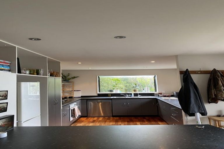 Photo of property in 5 Colorado Grove, Brooklyn, Wellington, 6021