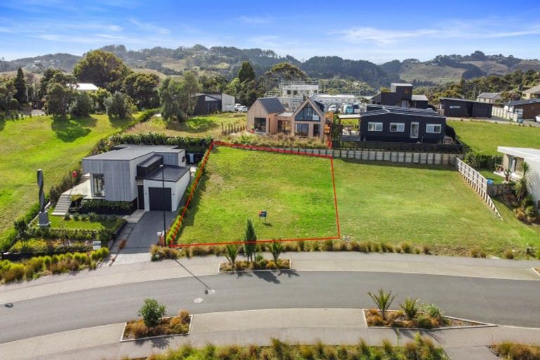 Photo of property in 7 Rangitahi Road, Raglan, 3225