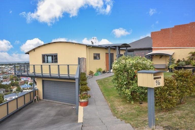 Photo of property in 96 Moana Crescent, Musselburgh, Dunedin, 9013