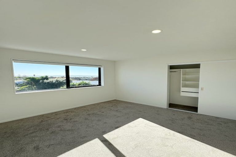 Photo of property in 27c Te Atatu Road, Te Atatu South, Auckland, 0610