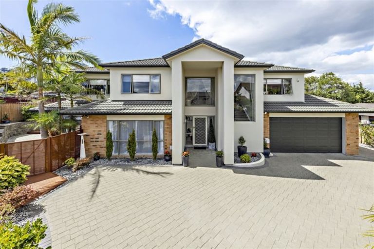 Photo of property in 116 Cyril French Drive, Flat Bush, Auckland, 2016