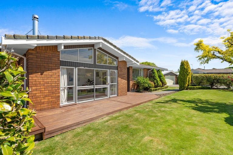 Photo of property in 11a Wyatt Place, Russley, Christchurch, 8042