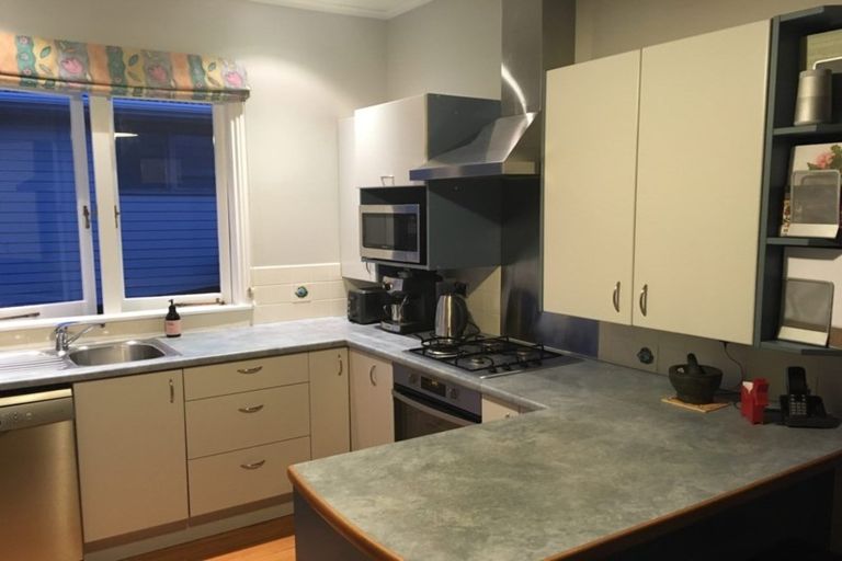 Photo of property in 12 High Street, Devonport, Auckland, 0624