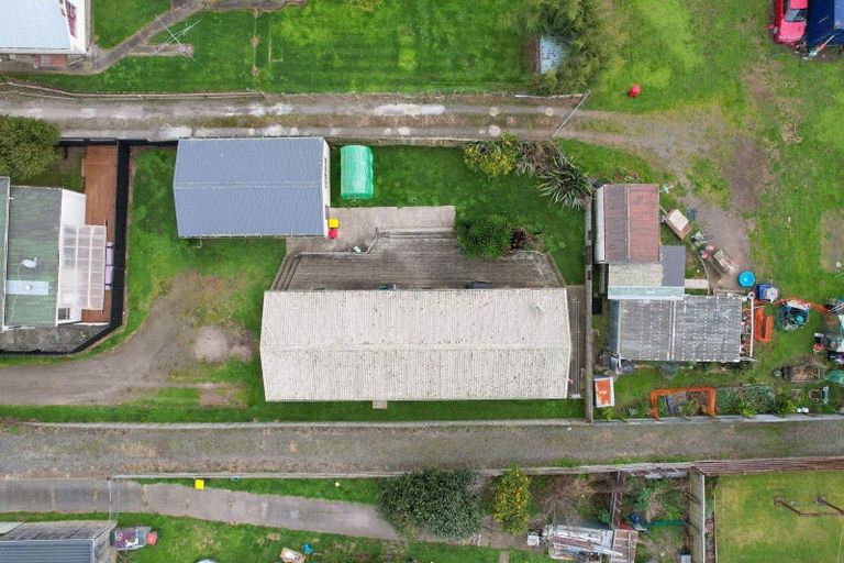 Photo of property in 79 Avenue Road, Foxton, 4814