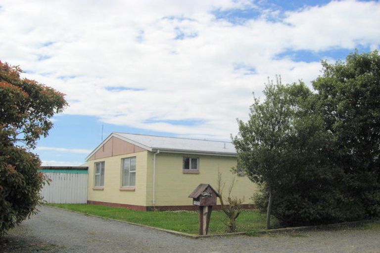 Photo of property in 14 Petries Road, Woodend, 7610