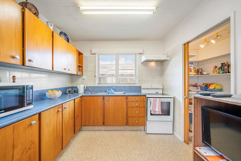 Photo of property in 13 Benge Crescent, Clouston Park, Upper Hutt, 5018