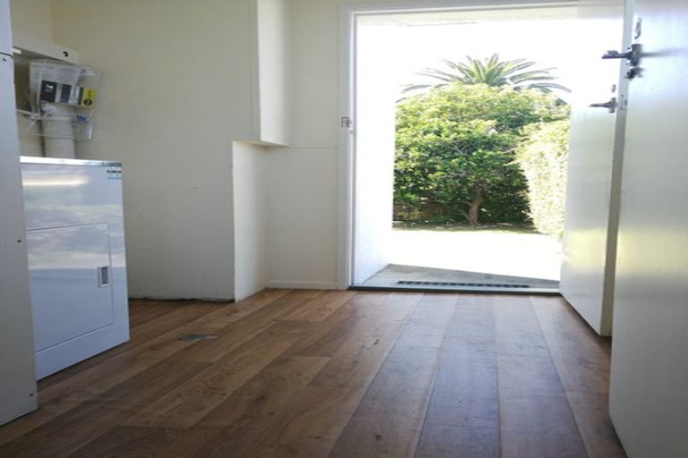 Photo of property in 29 Tamaki Bay Drive, Pakuranga, Auckland, 2010