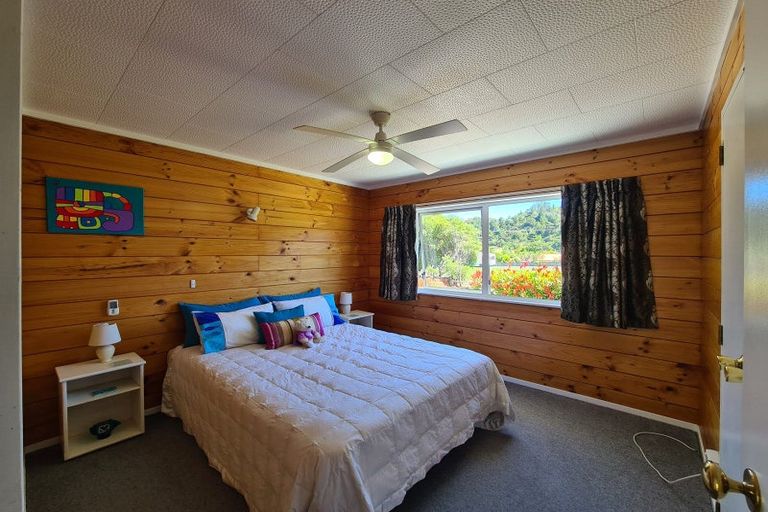 Photo of property in 70 Edward Street, Coromandel, 3506