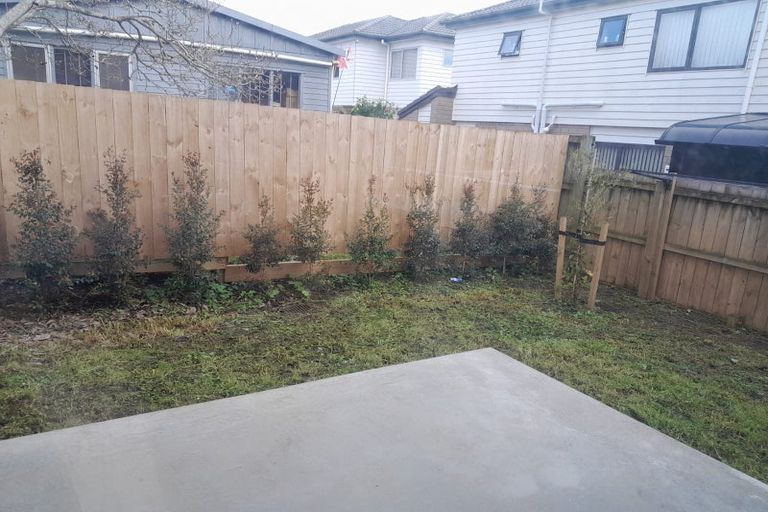 Photo of property in 30 Earlsworth Road, Mangere East, Auckland, 2024