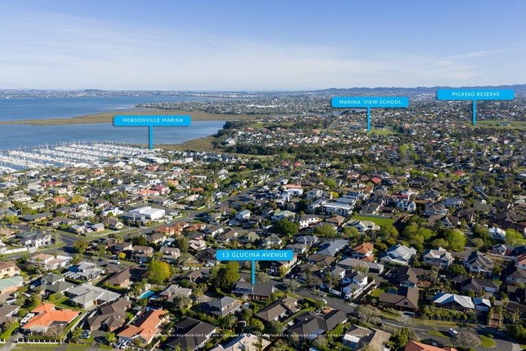 Photo of property in 13 Glucina Avenue, West Harbour, Auckland, 0618