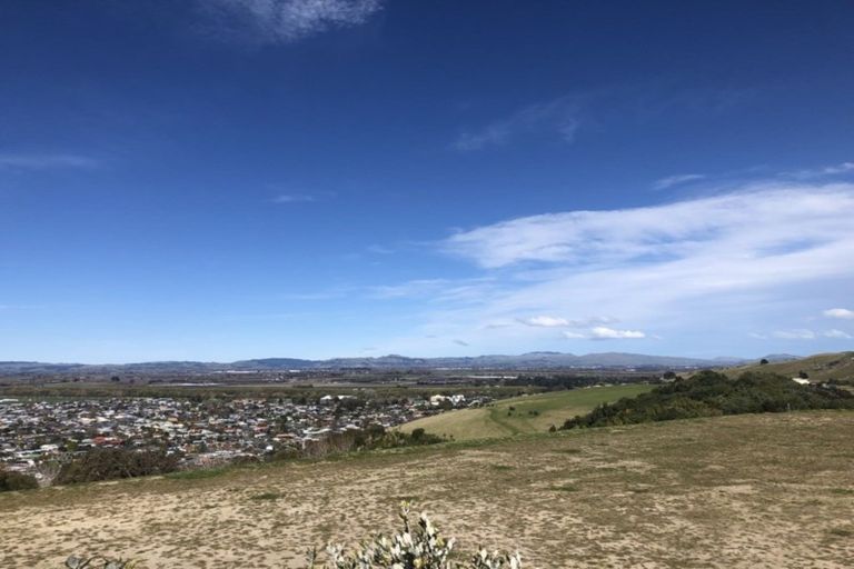 Photo of property in 15 Te Roera Drive, Taradale, Napier, 4112