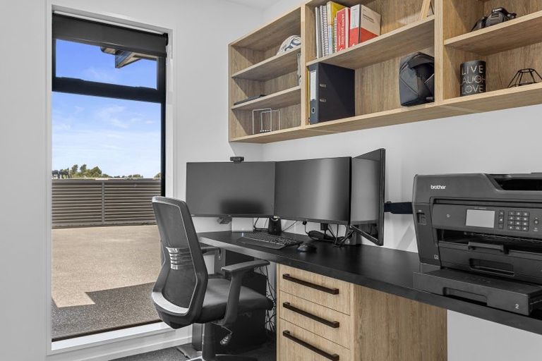 Photo of property in 12 Goldie Drive, Rangiora, 7400