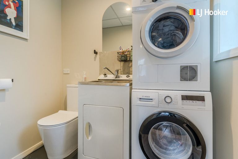 Photo of property in 25 Elwyn Crescent, Green Island, Dunedin, 9018