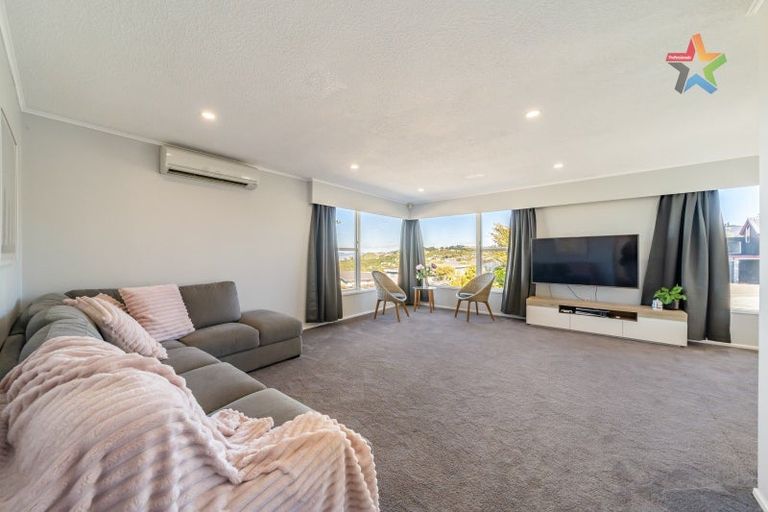 Photo of property in 258 Dowse Drive, Maungaraki, Lower Hutt, 5010