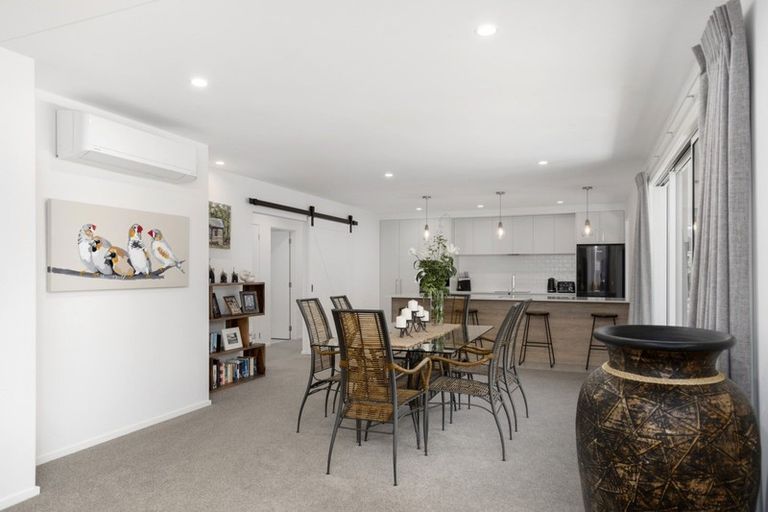 Photo of property in 5 Hanlow Place, Pyes Pa, Tauranga, 3112