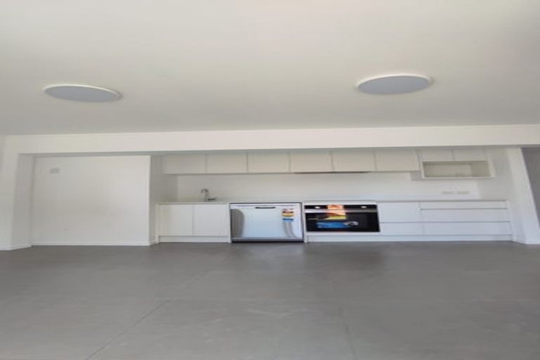 Photo of property in 18 Gretel Place, Hillcrest, Auckland, 0627