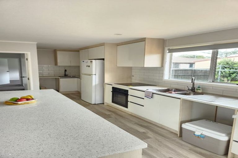 Photo of property in 8 Pulman Place, Clover Park, Auckland, 2019