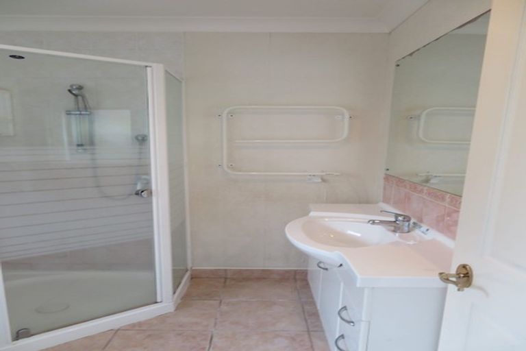 Photo of property in 38 Millhouse Drive, Northpark, Auckland, 2013