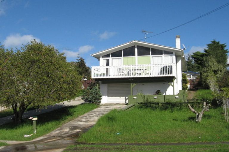 Photo of property in 33 Ennis Avenue, Pakuranga Heights, Auckland, 2010