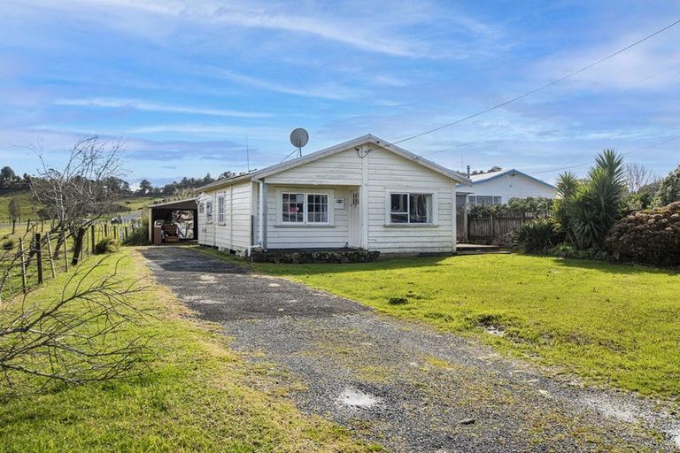 Photo of property in 39 Valley Road, Hikurangi, 0114