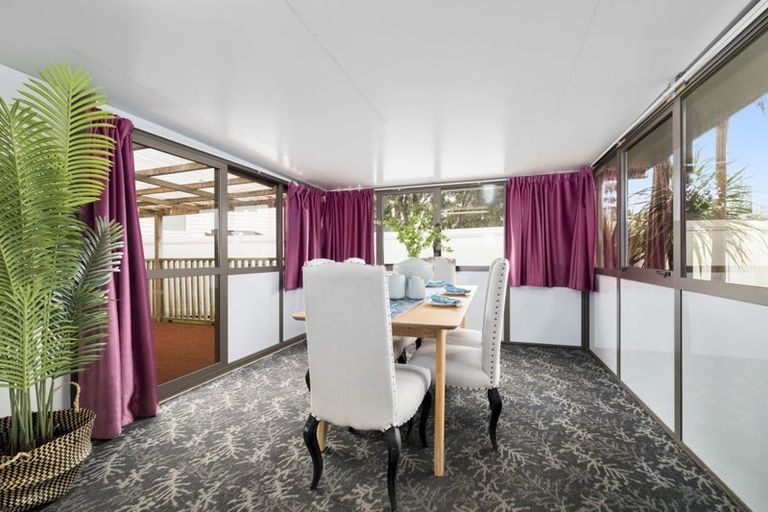 Photo of property in 40 Tudor Road, Henderson, Auckland, 0610