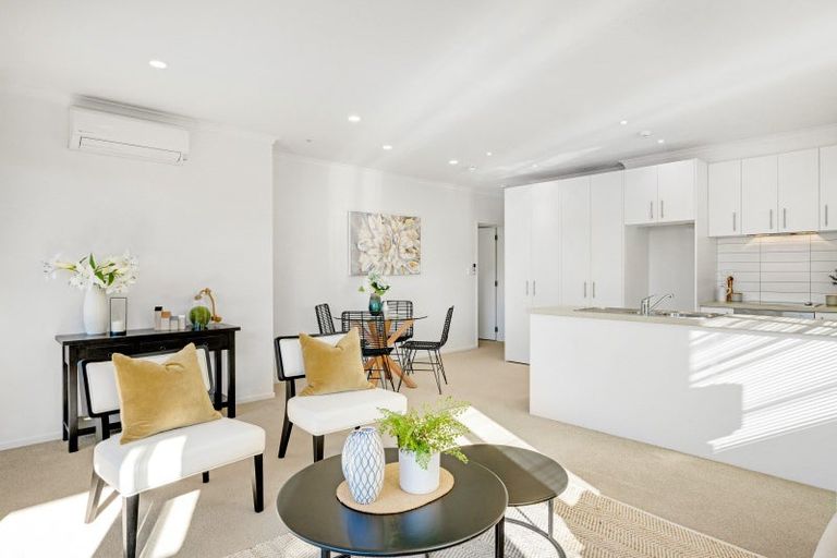 Photo of property in 5b Puka Street, Onehunga, Auckland, 1061