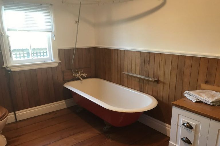 Photo of property in 14a Martin Street, Monaco, Nelson, 7011