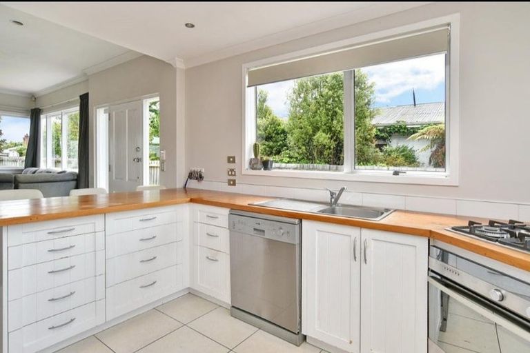 Photo of property in 64 Ayers Street, Rangiora, 7400