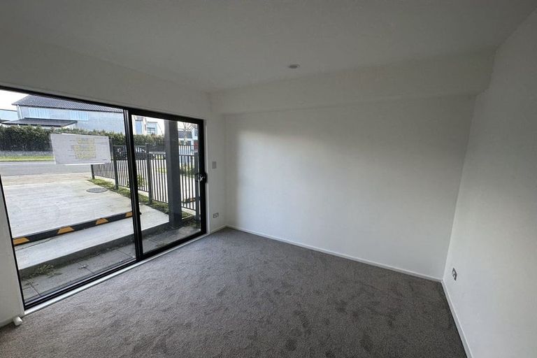 Photo of property in 38a Westgate Drive, Westgate, Auckland, 0614