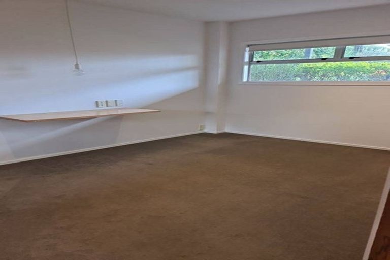 Photo of property in 84a Marine Parade, Mellons Bay, Auckland, 2014