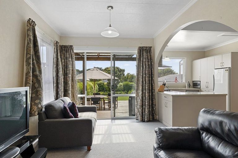 Photo of property in 117 Belt Road, New Plymouth, 4310