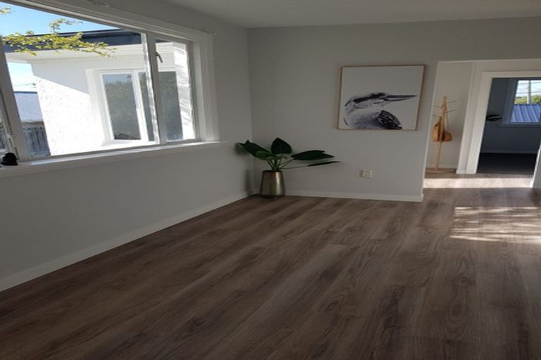 Photo of property in 198 Pacific Road, North New Brighton, Christchurch, 8083