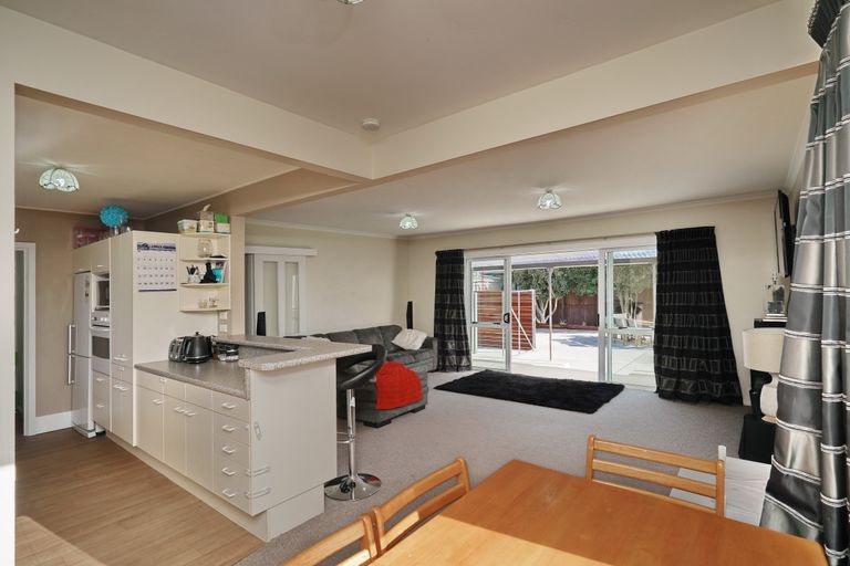 Photo of property in 6 Hodgson Avenue, Kaiapoi, 7630