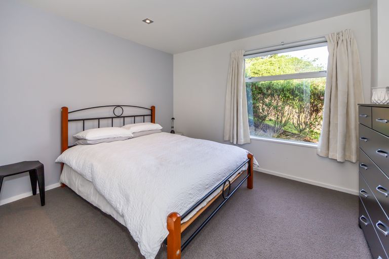 Photo of property in 10 Euan Sarginson Place, Diamond Harbour, Lyttelton, 8971
